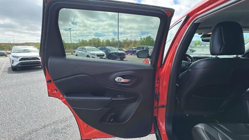 Used 2021 Jeep Cherokee Latitude Plus image 20
