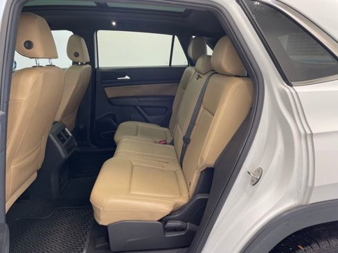 Used 2020 Volkswagen Atlas Cross Sport SEL w/ Cross Sport MDO Package image 19