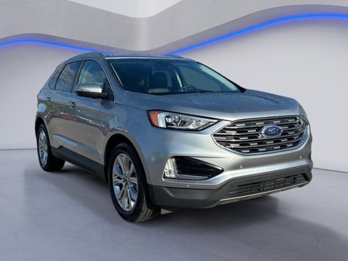 Used 2020 Ford Edge Titanium w/ Cargo Accessory Package image 9