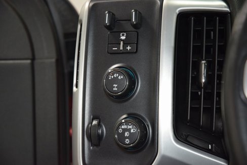 Used 2018 GMC Sierra 2500 SLE w/ SLE Preferred Package image 31