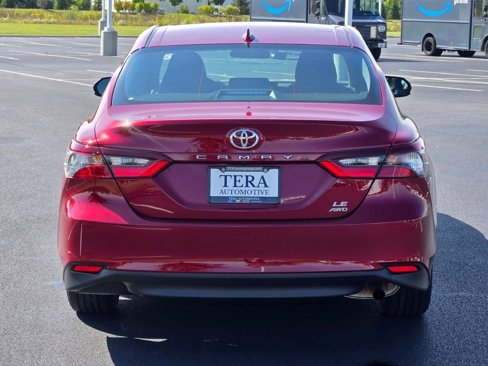 Used 2022 Toyota Camry LE image 13