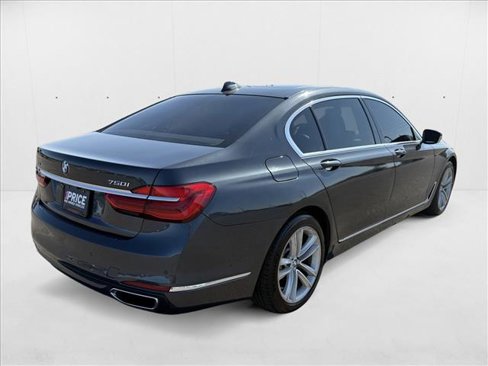 Used 2016 BMW 750i xDrive image 5