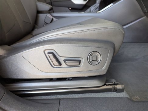 Used 2022 Audi Q3 2.0T Premium Plus image 40