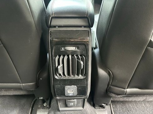 Used 2022 Jeep Compass Limited image 34