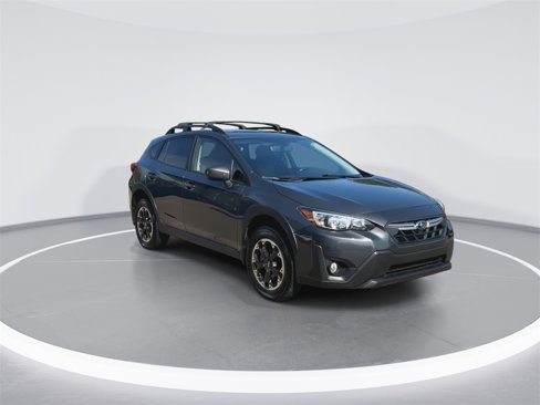 Used 2021 Subaru Crosstrek 2.0i Premium w/ Moonroof Package image 2