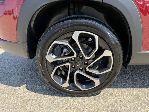 New 2025 Chevrolet Trax RS image 11