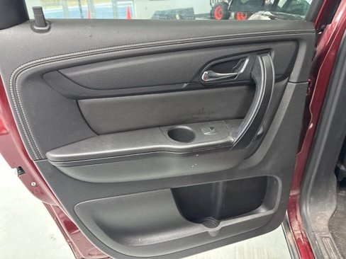 Used 2017 Chevrolet Traverse LT w/ Style and Technology Package image 21