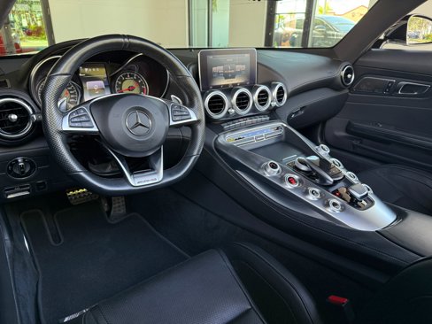 Used 2018 Mercedes-Benz AMG GT Roadster image 38