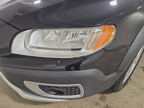 Used 2013 Volvo XC70 3.2 image 10