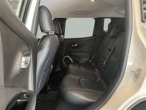 Used 2016 Jeep Renegade Limited image 14