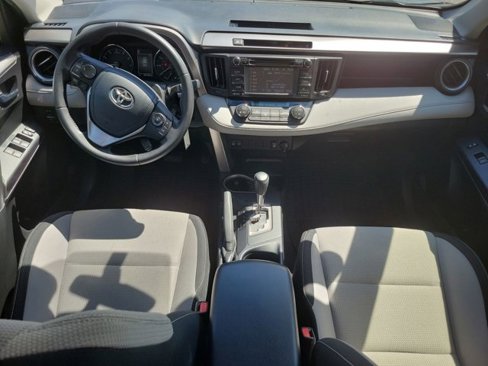 Used 2016 Toyota RAV4 XLE image 21