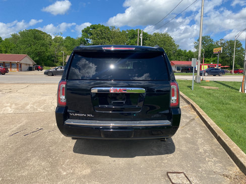 Used 2018 GMC Yukon XL Denali w/ Open Road Package image 8