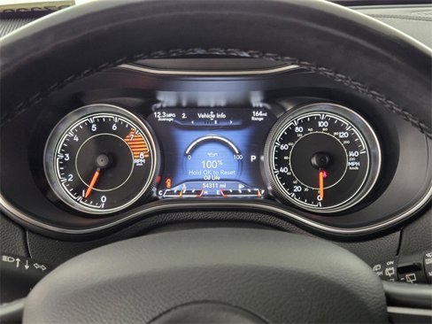 Used 2020 Jeep Cherokee Limited image 25