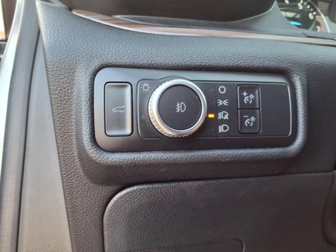 Used 2022 Ford Explorer Limited image 20