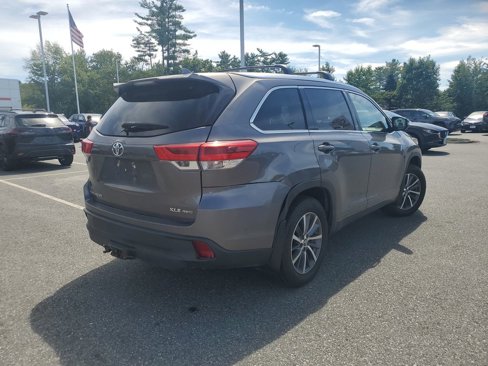 Used 2018 Toyota Highlander XLE image 5