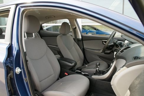 Used 2016 Hyundai Elantra SE image 30