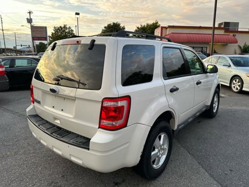 Used 2012 Ford Escape XLT image 5