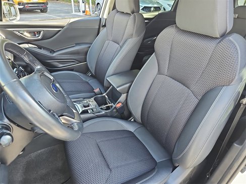Used 2022 Subaru Forester Premium image 16