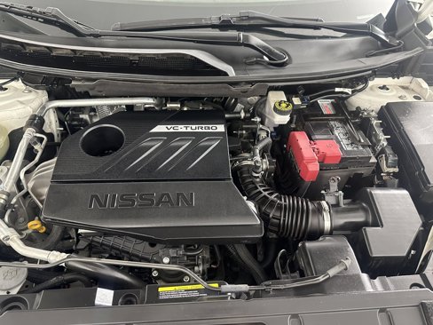Used 2022 Nissan Rogue S image 10