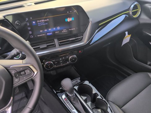New 2025 Chevrolet Trax ACTIV w/ Driver Confidence Package image 18