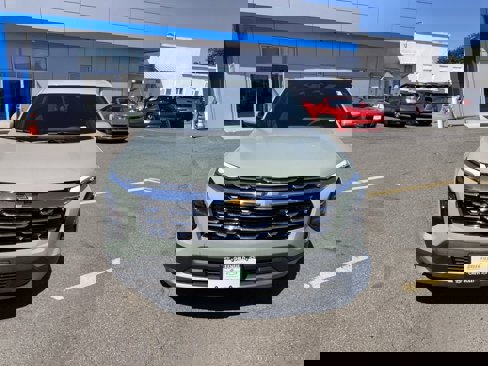 New 2026 Chevrolet Equinox LT image 2