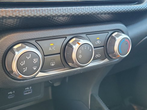 Certified 2024 Nissan Kicks SV image 28