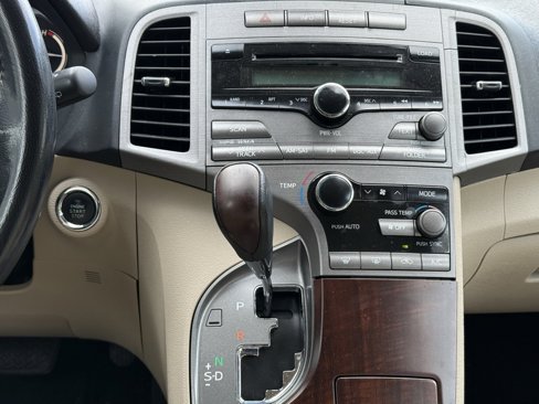 Used 2009 Toyota Venza image 15