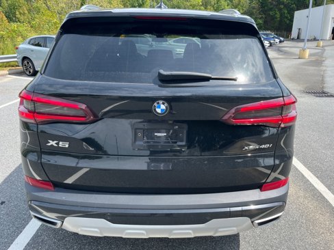 Used 2022 BMW X5 xDrive40i w/ Premium Package image 14