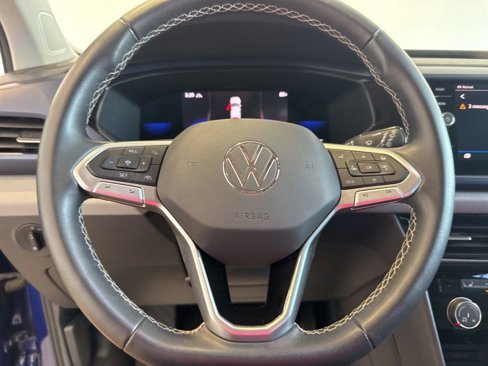 Used 2023 Volkswagen Taos SE image 22
