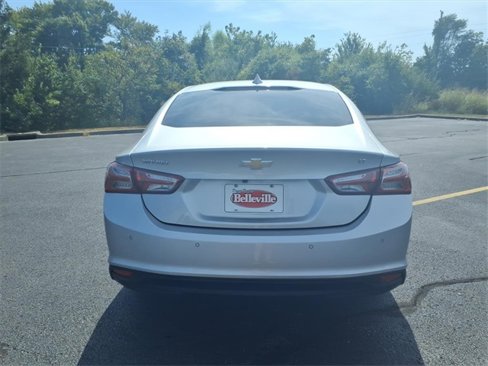 Used 2022 Chevrolet Malibu LT image 24