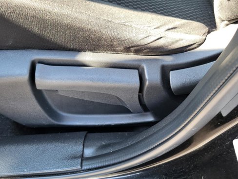 Used 2019 Nissan Rogue Sport S image 18