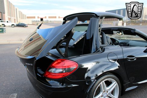 Used 2010 Mercedes-Benz SLK 55 AMG image 13