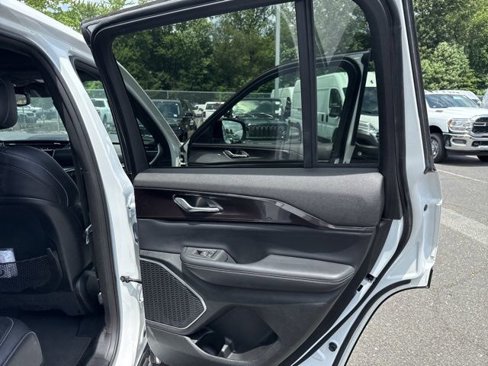 Certified 2022 Jeep Grand Cherokee Altitude image 29