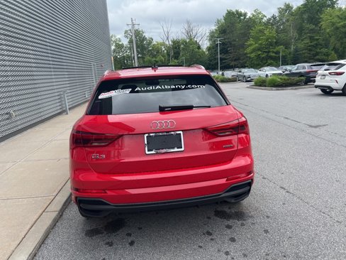 Used 2025 Audi Q3 2.0T Premium image 31