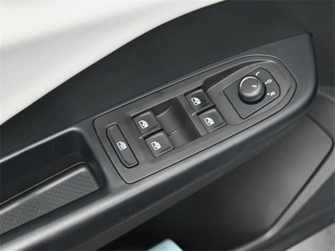 New 2025 Volkswagen Taos S image 13