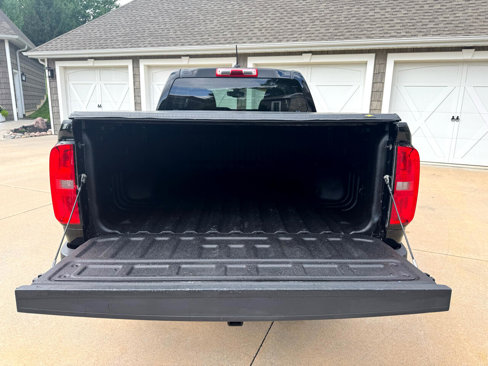 Used 2015 Chevrolet Colorado Z71 image 40