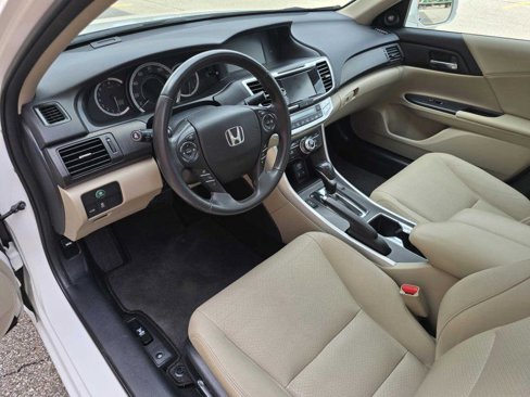 Used 2014 Honda Accord Touring image 7