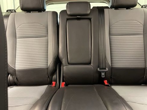 Used 2018 Ford Escape SE w/ SE Sport Appearance Package image 12