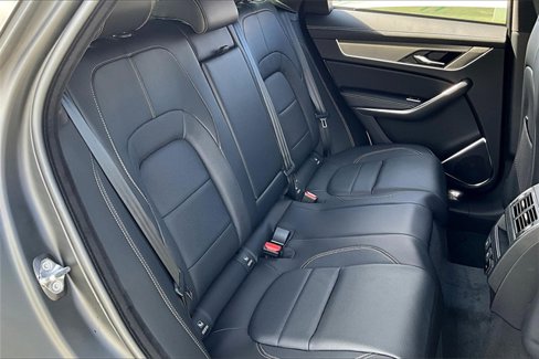 New 2026 Jaguar F-PACE R-Dynamic S image 7