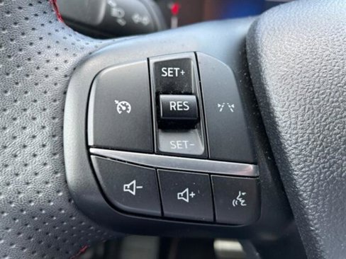 Used 2023 Ford Escape ST-Line image 18