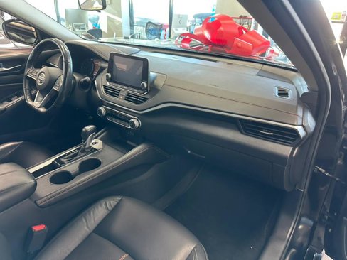 Used 2022 Nissan Altima 2.5 SR image 26
