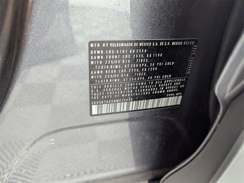 Used 2022 Volkswagen Tiguan SE image 40