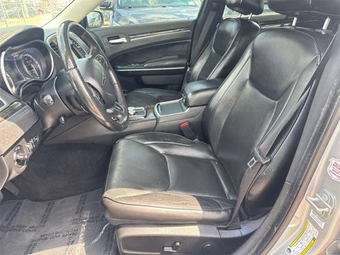 Used 2020 Chrysler 300 Limited image 29