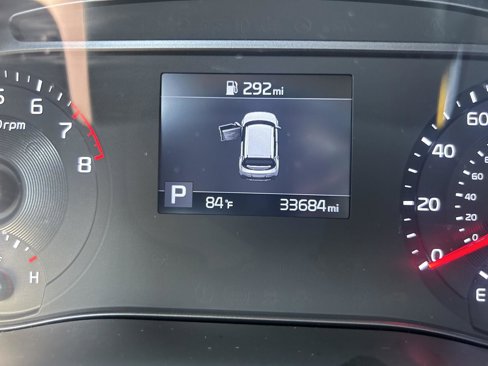 Used 2022 Kia Soul LX image 12