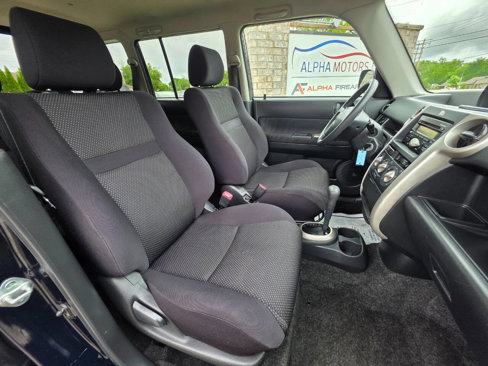 Used 2005 Scion xB image 9