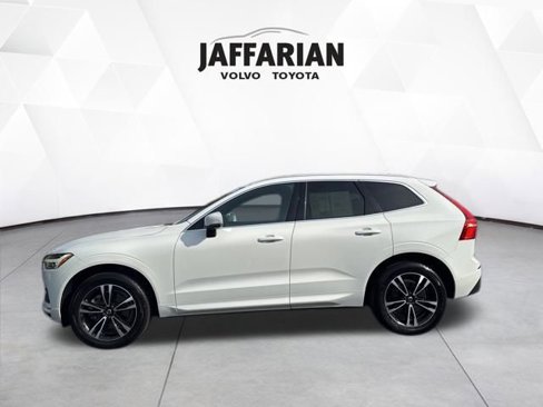 Used 2020 Volvo XC60 T6 Momentum image 6