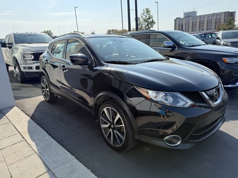Used 2018 Nissan Rogue Sport SL w/ SL Premium Package image 6