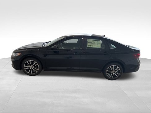 New 2025 Volkswagen Jetta Sport image 2