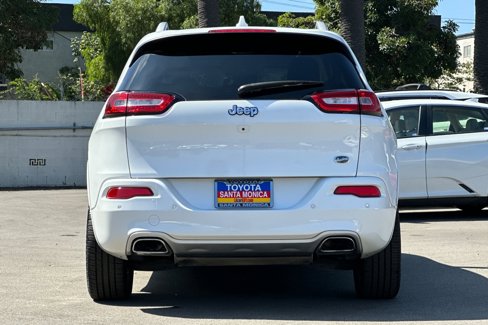Used 2017 Jeep Cherokee Overland w/ Technology Group image 5