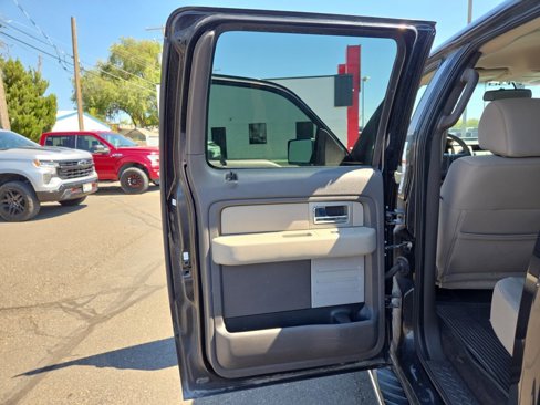 Used 2010 Ford F150 XLT image 31